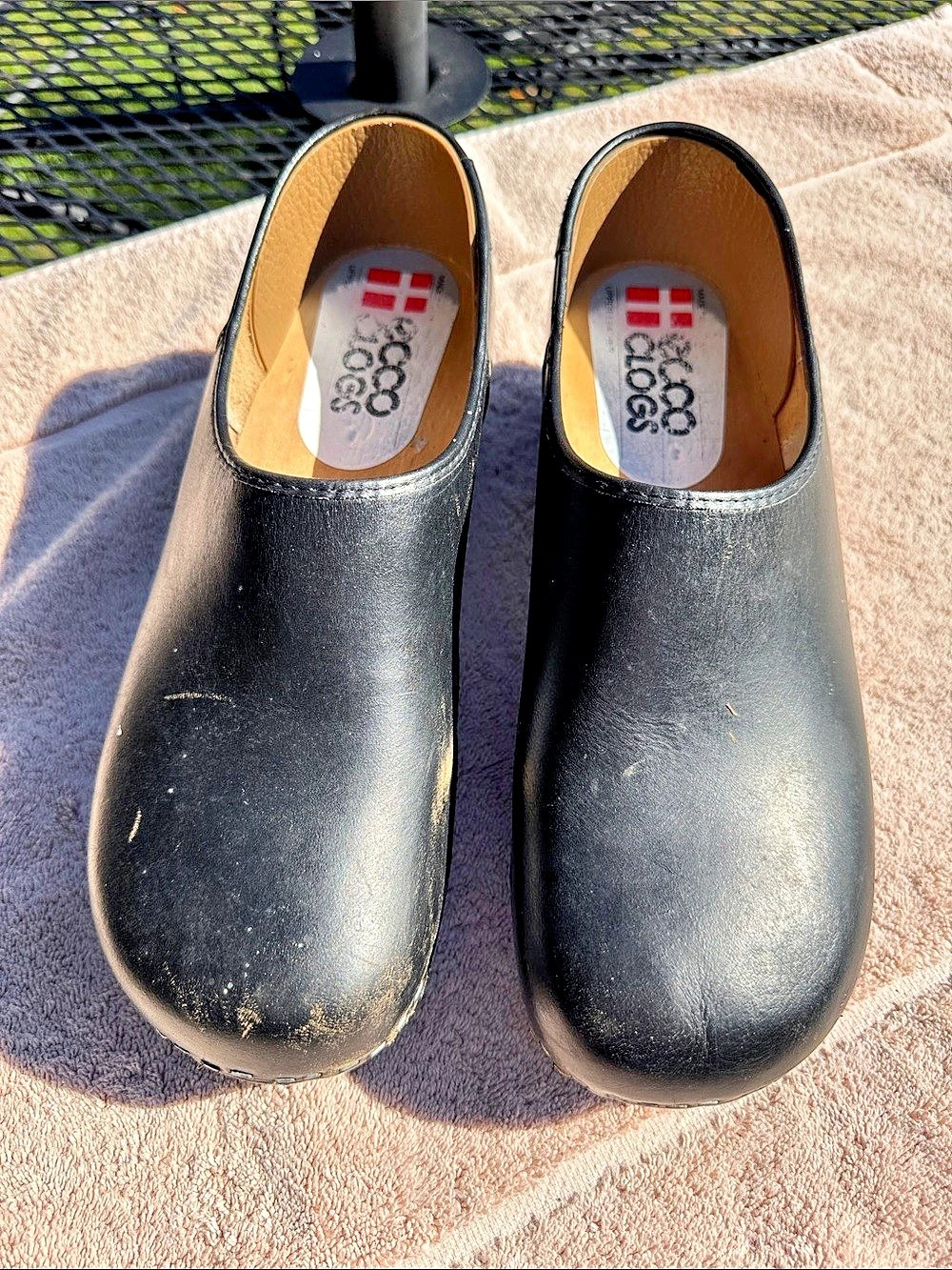 Ecco Black Leather wood sole Clogs